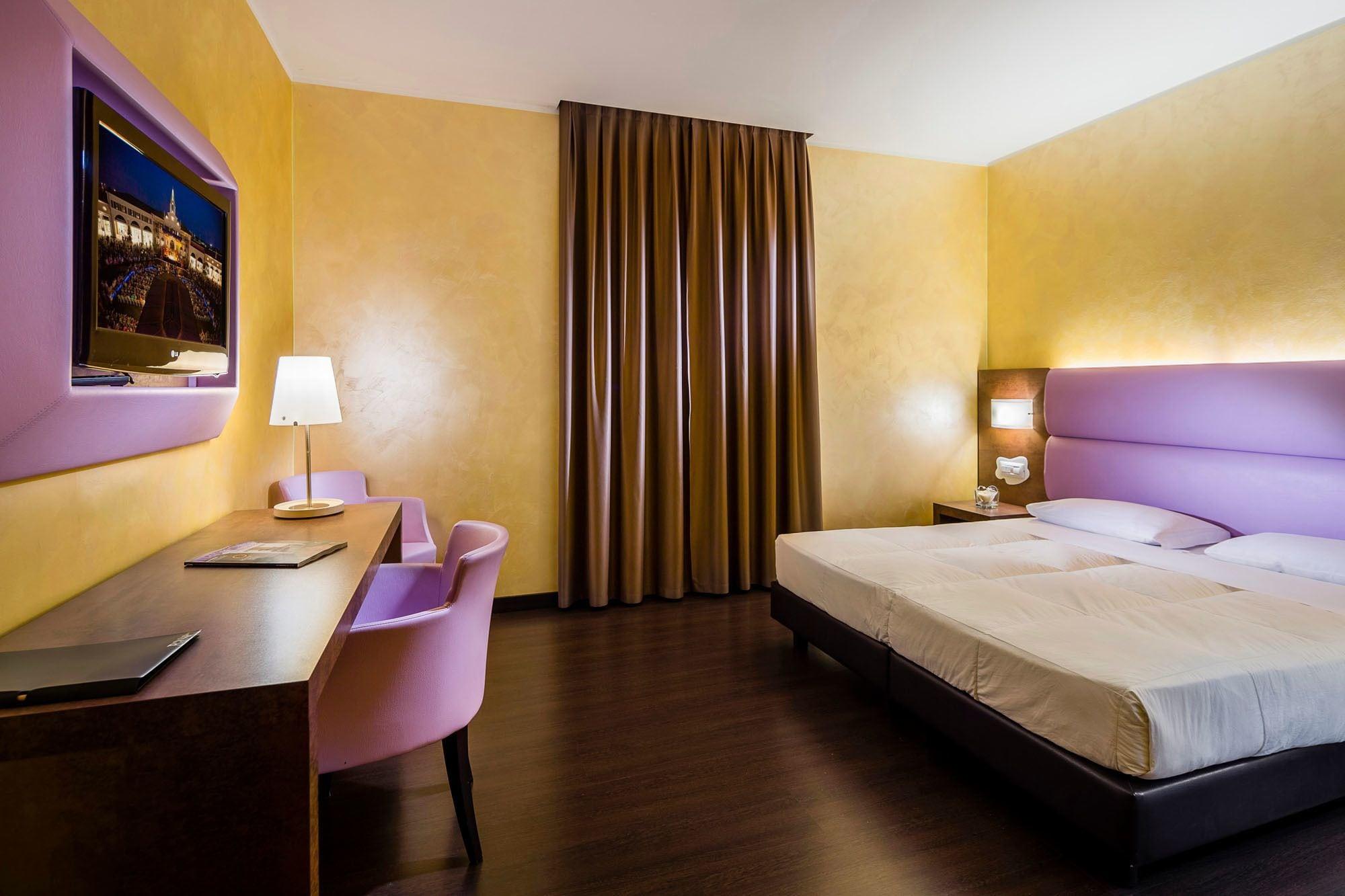 Base Hotel نوفينتا دي بْيافي المظهر الخارجي الصورة