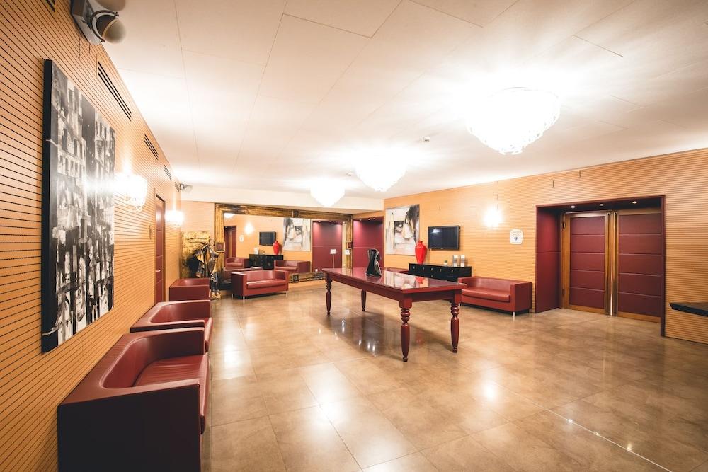 Base Hotel نوفينتا دي بْيافي المظهر الخارجي الصورة
