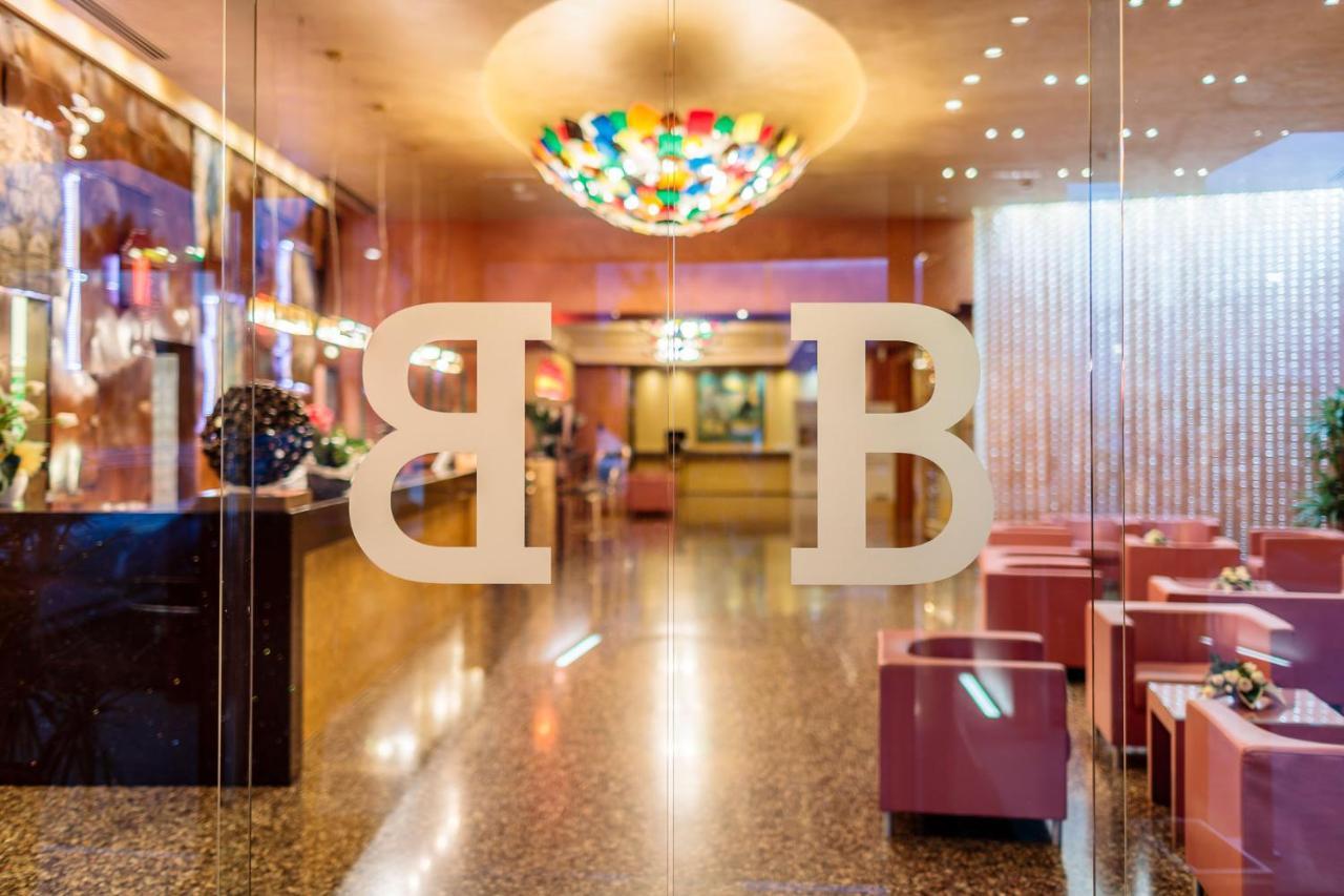 Base Hotel نوفينتا دي بْيافي المظهر الخارجي الصورة